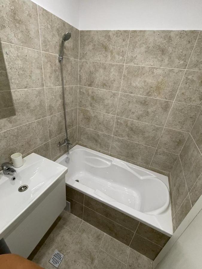 Militari Comfort Apartment Roşu Екстериор снимка